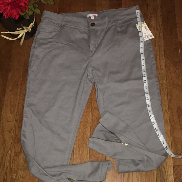 HOST 🌟PICK 👖Bongo ankle jeans 👖 - Picture 5 of 7